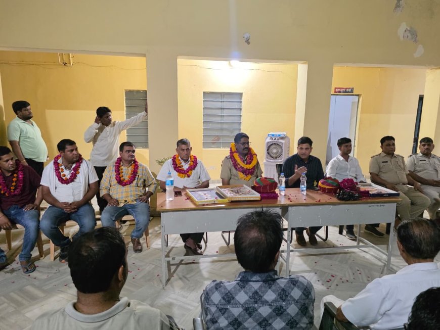रथ पर सवार होकर विदा हुए मकराना के थानाधिकारी जगदीश प्रसाद मीणा, उमड़ा जनसैलाब