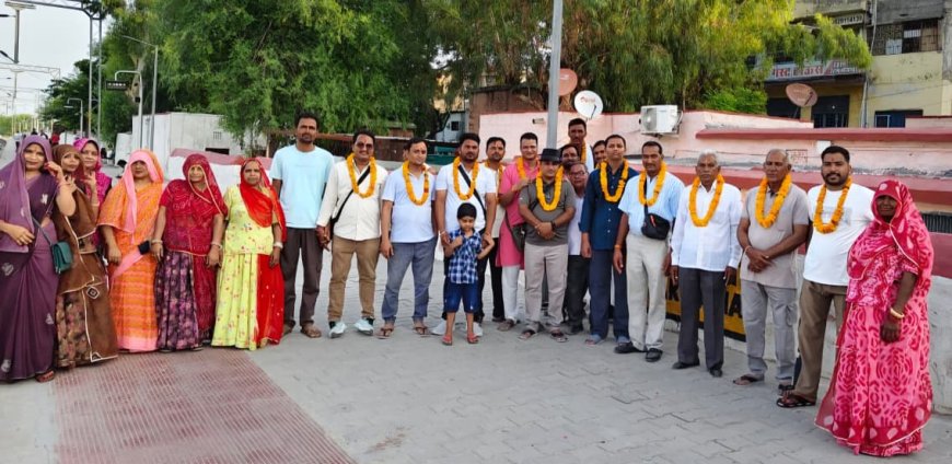 बाबा बर्फानी के जयकारों के साथ मकराना से अमरनाथ के लिए रवाना हुआ 27 श्रद्धालुओं का जत्था