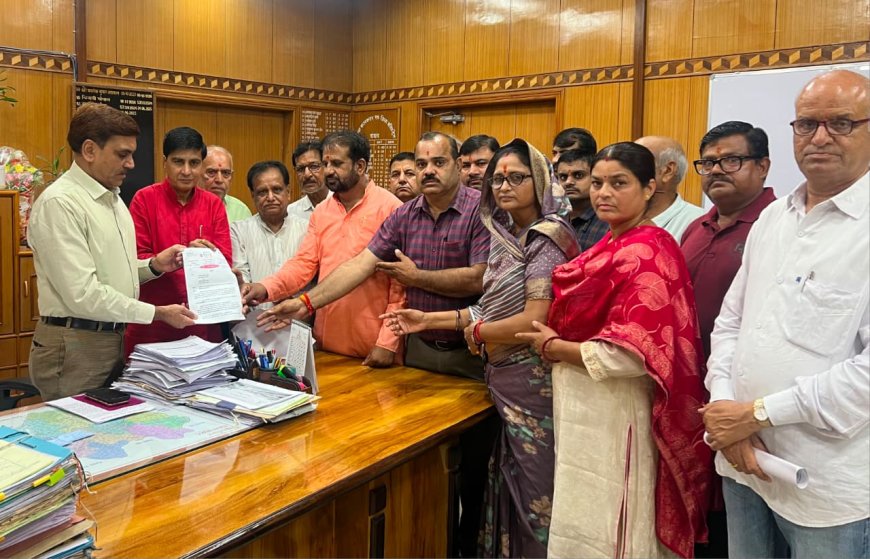 EWS के राजनीतिक प्रतिनिधित्व व आयोग गठन को लेकर विप्र फाउंडेशन ने सौंपा ज्ञापन; माँगें न मानने पर उच्च न्यायालय में याचिका दायर करने की दी चेतावनी