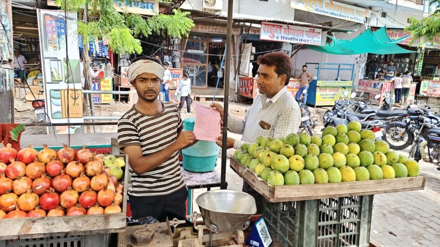 महुवा नगर पालिका की स्वच्छ भारत मिशन 2.0 के तहत कार्रवाई: एकल उपयोग प्लास्टिक पर कसा शिकंजा; 10 दुकानदारों पर लगाया जुर्माना