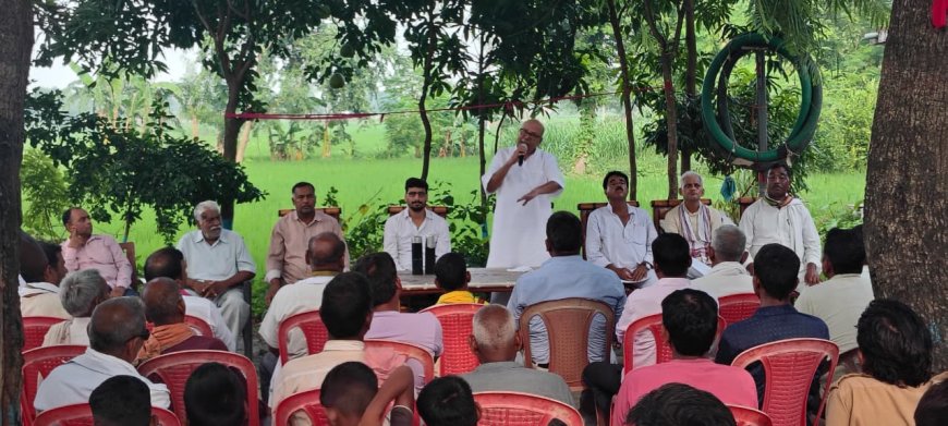 चौरी-चौरा के समग्र विकास का संकल्प: अजय कुमार सिंह 'टप्पू भैया' ने पंचदेउरी चौपाल में कहा— जाति-धर्म से ऊपर उठकर चुनना होगा सही नेतृत्व