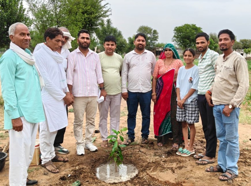कांग्रेस पर्यावरण संरक्षण प्रकोष्ठ द्वारा पापड़ा में वृक्षारोपण; अधिक से अधिक पेड़ लगाकर करें धरती का श्रृंगार— जमालपुरिया