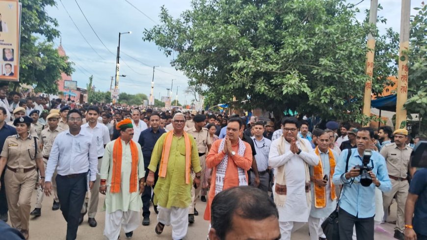 श्रद्धा और सेवा का संगम: मुड़िया पूर्णिमा पर पूंछरी पहुंचे मुख्यमंत्री भजनलाल शर्मा, परिक्रमा मार्ग पर श्रद्धालुओं को पिलाई ठंडाई-पानी