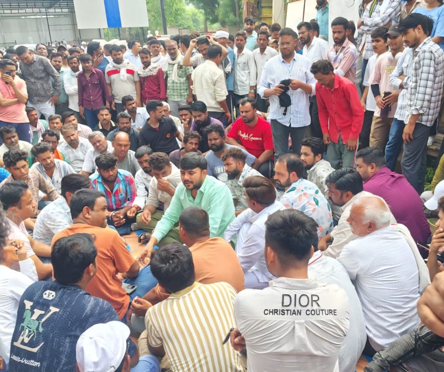 मासूम से कथित दुराचार मामला, प्रशासन के आश्वासन व 5 सदस्यीय कमेटी गठन के बाद धरना समाप्त, जांच तक स्कूल रहेगा बंद