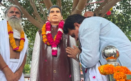 स्वतंत्रता सेनानी को नमन: विधायक राजेंद्र मीणा और बाबा बालकदास महाराज की मौजूदगी में स्व. छुट्टन लाल मीणा की प्रतिमा का हुआ अनावरण