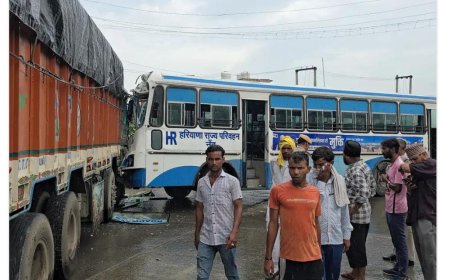 अलवर-दिल्ली हाईवे पर हादसा: हरियाणा रोडवेज और ट्रक की भीषण भिड़ंत, 21 यात्री घायल