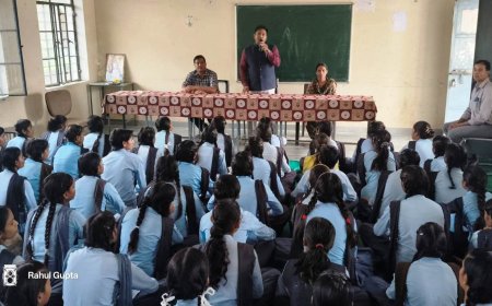 विद्यार्थियों को 'गुड टच-बैड टच', पोक्सो कानून और आत्म-सुरक्षा की दी जानकारी: भरतपुर में विधिक जागरूकता शिविर आयोजित