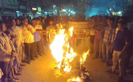 VHP Protest: 'हिंदू आस्था से खिलवाड़ मंजूर नहीं', विहिप और बजरंग दल ने राहुल गांधी-पप्पू यादव के खिलाफ खोला मोर्चा