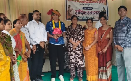 कॉमनवेल्थ गोल्ड मेडलिस्ट अरुंधति चौधरी का पैतृक गांव कुराडिया में ऐतिहासिक अभिनंदन; बेटियों को संदेश—"सपनों को उड़ान दो, शिक्षा और खेल दोनों में बनो आगे"
