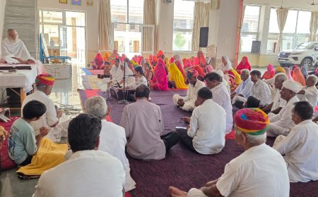 सदगुरु कबीर आश्रम में उमड़ा आस्था का जनसैलाब, संतों ने दिया जीवन में सद्गुण अपनाने का संदेश