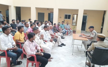 आगामी त्योहारों को लेकर पुलिस थाने में CLG बैठक, कानून-व्यवस्था व सुरक्षा पर हुआ मंथन