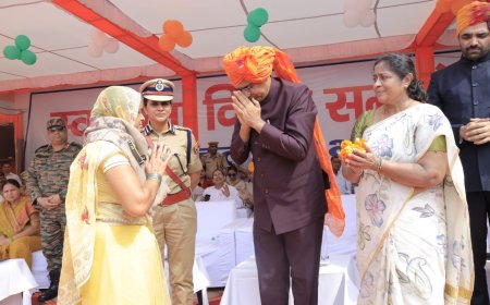 भरतपुर में देशभक्ति के रंग: 80वें स्वाधीनता दिवस पर प्रभारी मंत्री ने फहराया तिरंगा; 59 प्रतिभाएं सम्मानित, वीरांगनाओं का किया नमन