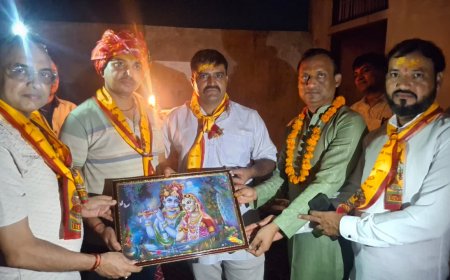 बयाना: राधा-कृष्ण के भजनों पर देर रात तक झूमे श्रद्धालु