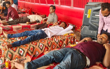 स्वास्थ्य जांच एवं रक्तदान महाअभियान में सैकड़ों लोगों ने उठाया लाभ