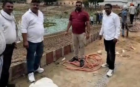 छठ से पहले तैयार होगा चौरीचौरा का प्राचीन पोखरा घाट, तेजी से चल रहा निर्माण कार्य