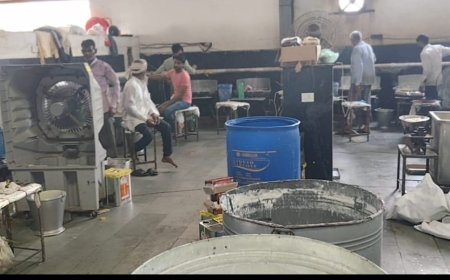 राखी पर्व को लेकर खाद्य सुरक्षा विभाग ने खैरथल-तिजारा में लिए खाद्य नमूने