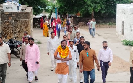 जेन जी प्रोटेस्ट का असर: 21 वर्षीय सानिया ने ठोकी चुनावी ताल, दादा ने भी दाखिल किया निर्दलीय नामांकन