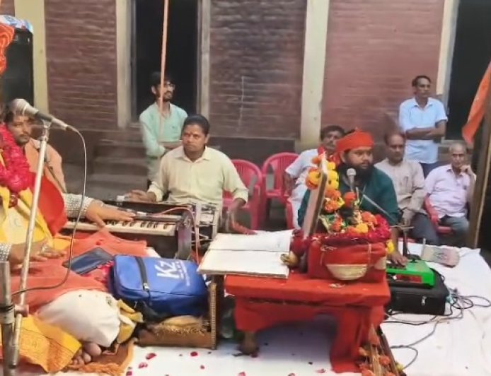 'सच्चे मन से स्मरण करने से दूर होते हैं सारे संकट': तीसरे दिन कथावाचक ने किया बजरंगबली के अतुलित बल का वर्णन