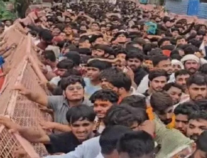 उज्जैन में नागचंद्रेश्वर मंदिर के दर्शन के दौरान अफरा-तफरी, 13 श्रद्धालु घायल; एक की हालत गंभीर