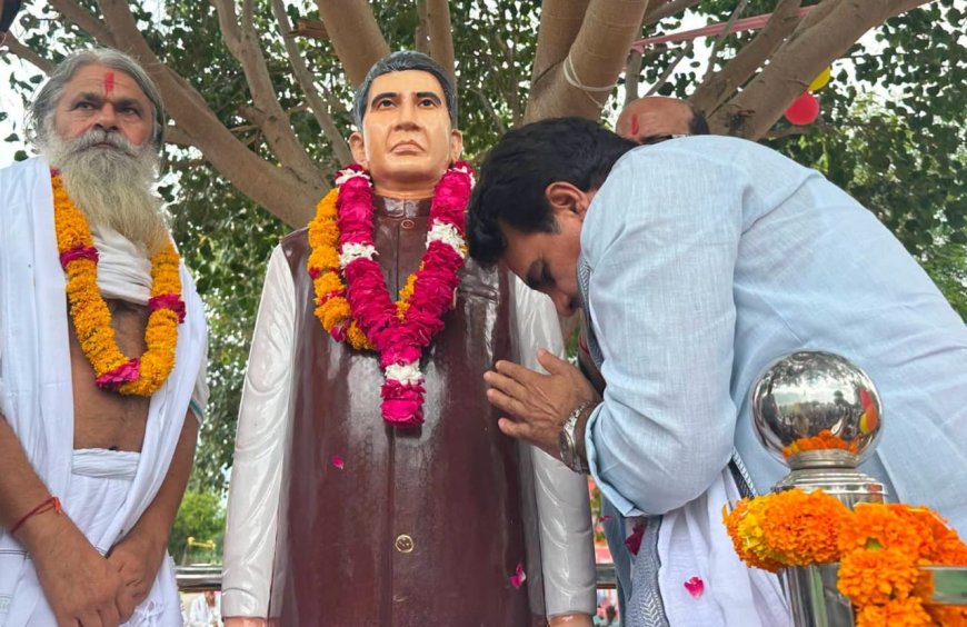 स्वतंत्रता सेनानी को नमन: विधायक राजेंद्र मीणा और बाबा बालकदास महाराज की मौजूदगी में स्व. छुट्टन लाल मीणा की प्रतिमा का हुआ अनावरण