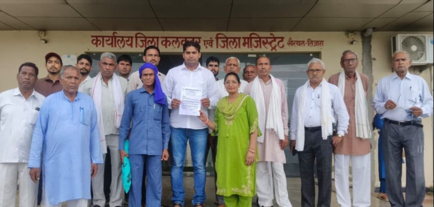 SC/ST किसानों की गैर खातेदारी भूमि को खातेदारी अधिकार दिलाने की मांग, जिला कलेक्टर को सौंपा ज्ञापन