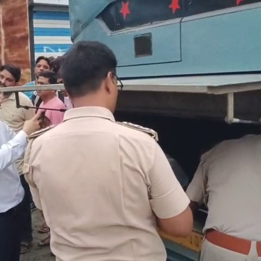 यात्रियों की सुरक्षा से खिलवाड़ पड़ा भारी: खाटूश्याम मंदिर क्षेत्र में 5 प्राइवेट स्लीपर बसें सीज, 150 यात्री हुए परेशान