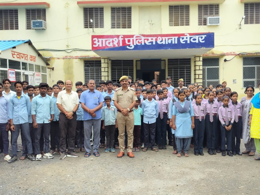 सरदार पटेल की 150वीं जयंती: सेवर थाने पहुंचे स्कूली बच्चे, जानी पुलिस की कार्यप्रणाली और अनुशासन के गुर
