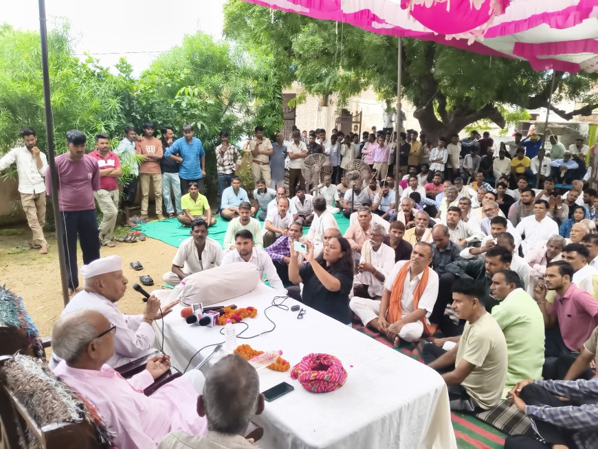 घाटरी में अवैध क्रेशरों के खिलाफ आक्रोश: 10वें दिन भी जारी रहा अनिश्चितकालीन धरना, पूर्व सांसद और किसान नेता ने दिया समर्थन