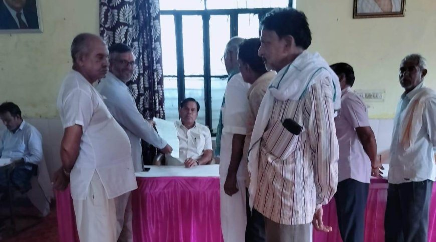 'गरीबों के मकानों पर बुलडोजर का डर, जलाशयों के अतिक्रमण पर चुप्पी': रसीदपुर में बिना सर्वे 30 फीट सड़क चौड़ीकरण नोटिस का विरोध
