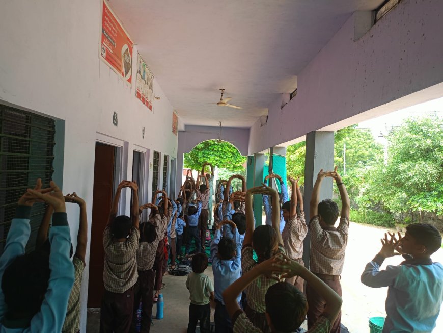 योग केवल व्यायाम नहीं, जीवन दर्शन और आत्मानुशासन है: पिनान के प्रधान पब्लिक स्कूल में हुआ विशेष योग सत्र