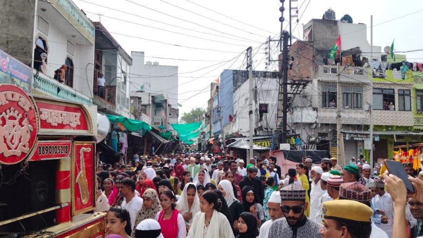 जहाजपुर में गूंजा मरहबा या मुस्तफा, अकीदत के साथ निकला ईद मिलाद-उन-नबी का जुलूस