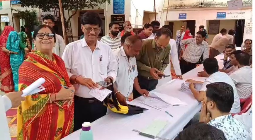नगर निकाय चुनाव 2026: राजगढ़ में नामांकन के पहले दिन 22 प्रत्याशियों ने दाखिल किए 24 पर्चे