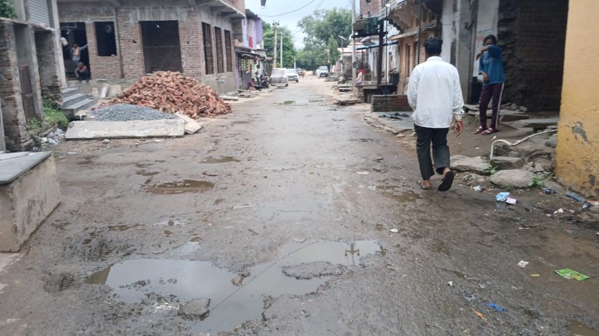 कागजों में चमक रही गुरलां पंचायत, धरातल पर नालियों में सड़ रहा सिस्टम; सड़कों पर बह रहा गंदा पानी