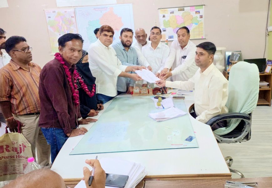 मकराना और बोरावड़ में नामांकन का सैलाब:मकराना के 60 वार्डों में 555 तो बोरावड़ के 25 वार्डों में 154 दावेदार