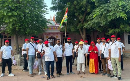ढढोरा से रुणिचा धाम के लिए राजपुरोहित नवयुवक मंडल का पैदल संघ रवाना, बाबा रामदेव के जयकारों से गूंजा क्षेत्र