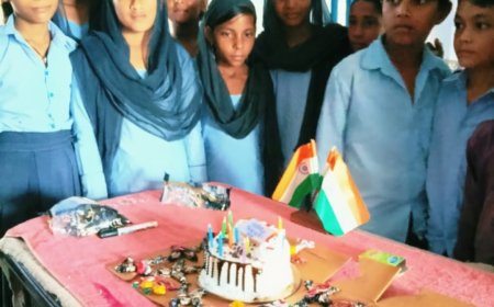 "शिक्षक राष्ट्र निर्माण की महत्वपूर्ण कड़ी": मुंडिया खेड़ा में गुरु-शिष्य परंपरा के साथ आयोजित हुआ शिक्षक दिवस समारोह