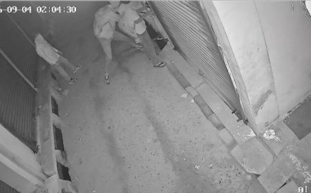 रैणी में ज्वैलर्स की दुकान के ताले तोड़कर चोरी का प्रयास, सीसीटीवी में कैद हुए चार बदमाश