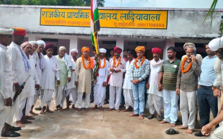 भगवान देवनारायण के जयकारों के साथ देवती से देवधाम जोधपुरिया के लिए रवाना हुई ध्वज पदयात्रा