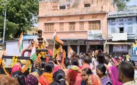 जहाजपुर की बेटी ने रचा इतिहास, भीलवाड़ा जिले की पहली महिला लेफ्टिनेंट बनीं कनिका पाराशर;  घर लौटने पर नगर में जगह-जगह हुआ भव्य स्वागत,