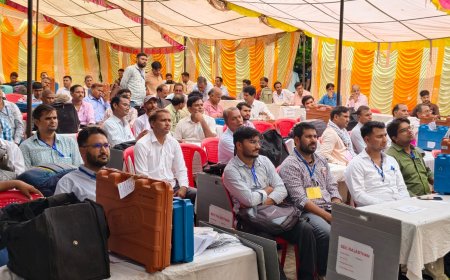 निकाय रण का पहला चरण : महुवा में 26,755 मतदाता तय करेंगे 35 प्रत्याशियों की किस्मत, पोलिंग पार्टियां रवाना