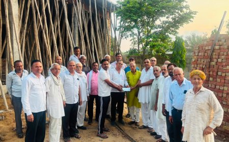 सेवानिवृत्त तहसीलदार मंगलचंद सैनी ने महात्मा ज्योतिबा फुले संस्था को भेंट किए ₹1,11,000