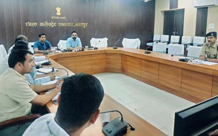 ब्लैक स्पॉट सुधरेंगे, राष्ट्रीय राजमार्ग से हटेंगे 322 अतिक्रमण: कलेक्ट्रेट में जिला सड़क सुरक्षा समिति की बैठक संपन्न
