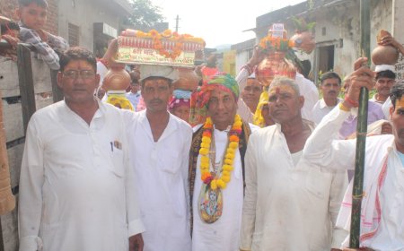 भक्तिमय हुआ पाई का गुवाड़ा: गाजे-बाजे के साथ निकाली भव्य कलशयात्रा, श्रीमद्भागवत कथा व रुद्रात्मक महायज्ञ का शुभारंभ