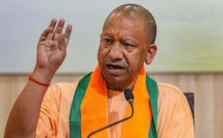 मातृशक्ति की सुरक्षा सर्वोपरि: उत्तर प्रदेश में जीपीएस व सीसीटीवी कैमरों से लैस चलेंगी 'पिंक कैब्स', महिला चालकों को मिलेगा रोजगार