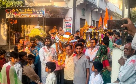 गुलाल से सराबोर हुए आठ मंदिरों के ठाकुर जीः गुरला में राम रेवाड़ियों के मिलन पर उड़ा श्रद्धा का अबीर, अद्भुत था नज़ारा
