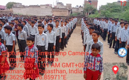एक समय, एक स्वर: लक्ष्मणगढ़ के आदर्श विद्या मंदिर में गूंजा 'वंदे मातरम', 150वें वर्ष पर रचा गया देश भक्ति का माहौल