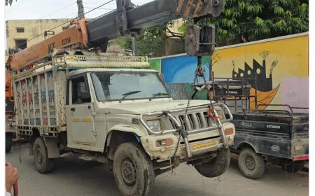 भीषण हादसा: पिकअप गाड़ी पलटने से 17 वर्षीय बाल श्रमिक की दर्दनाक मौत, दो साथी फरार
