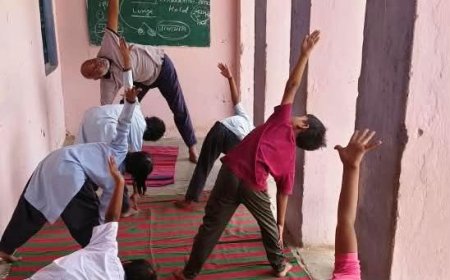 लक्ष्मणगढ़: धोली कोठी विद्यालय में श्री गोविंद देव परोपकारी ट्रस्ट के तत्वावधान में आयोजित हुआ योग सत्र
