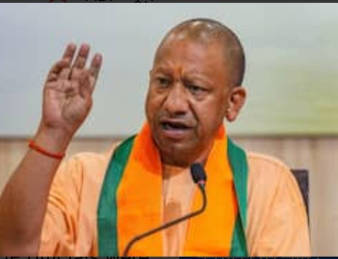 मातृशक्ति की सुरक्षा सर्वोपरि: उत्तर प्रदेश में जीपीएस व सीसीटीवी कैमरों से लैस चलेंगी 'पिंक कैब्स', महिला चालकों को मिलेगा रोजगार