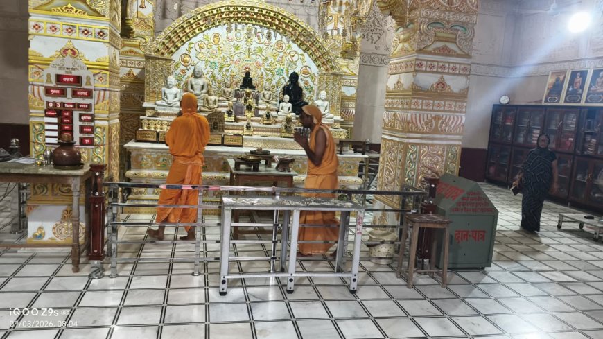जैन धर्म के 16वे तीर्थंकर भगवान शांतिनाथ का गर्भ कल्याणक विशेष पूजा अर्चना कर श्रद्धा भाव से मनाया